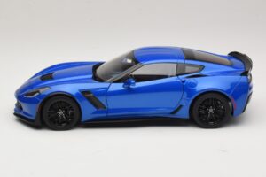 Chevrolet Corvette C7 Z06 Laguna Blue Tintcoat AUTOart 1:18 71265 Composito — immagine 4 di 8