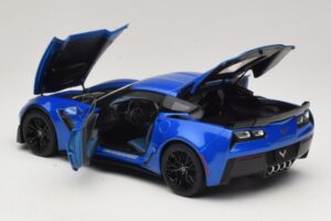 Chevrolet Corvette C7 Z06 Laguna Blue Tintcoat AUTOart 1:18 71265 Composito — immagine 5 di 8