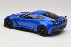 Chevrolet Corvette C7 Z06 Laguna Blue Tintcoat AUTOart 1:18 71265 Composito — immagine 7 di 8