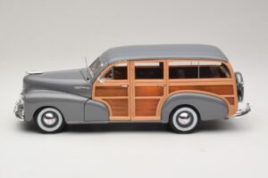 Chevrolet Fleetmaster Woody Grigio Maisto 1:18 31854 Pressofusione — immagine 4 di 8