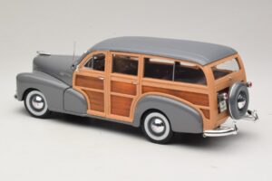 Chevrolet Fleetmaster Woody Grigio Maisto 1:18 31854 Pressofusione — immagine 7 di 8