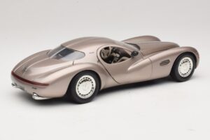 Chrysler Atlantic Beige Guiloy 1:18 68570 Pressofusione — immagine 3 di 8