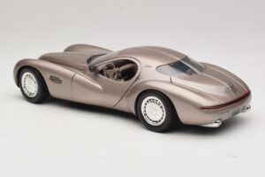 Chrysler Atlantic Beige Guiloy 1:18 68570 Pressofusione — immagine 7 di 8