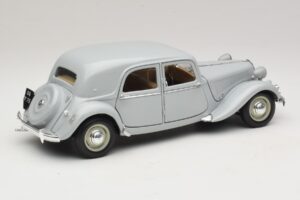 Citroen 15CV Six Grigio Maisto 1:18 31837 Pressofusione — immagine 3 di 8