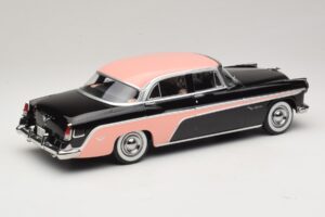DeSoto Fireflite Sedan Nero & Rosa KK-Scale 1:18 KKDC181542 Pressofusione — immagine 2 di 6