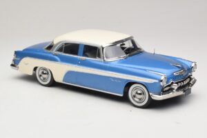 DeSoto Fireflite Sedan Blu Metallizzato & Crema KK-Scale 1:18 KKDC181544 Pressofusione — immagine 4 di 6