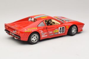 Ferrari 288 GTO #40 Rosso Bburago 1:18 3027-P4 Pressofusione — immagine 3 di 8