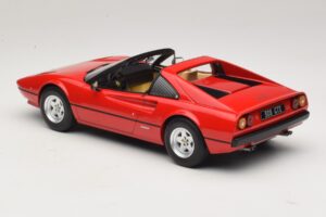Ferrari 308 GTS Rosso MCG 1:18 MCG18171 Pressofusione — immagine 5 di 6