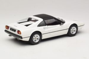 Ferrari 308 GTS Bianco MCG 1:18 MCG18664 Pressofusione — immagine 2 di 6