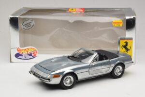 Ferrari 365 GTS Chrome Silver Hot Wheels 1:18 25738 Pressofusione — immagine 8 di 8