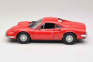 Ferrari Dino 246 Rosso Majorette 1:18 5271 Pressofusione — immagine 4 di 8