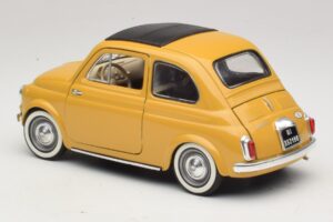 Fiat 500 Giallo Solido 1:18 8042 Pressofusione — immagine 7 di 8