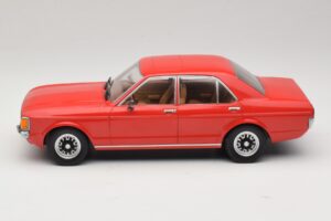 Ford Consul Rosso MCG 1:18 MCG18568 Pressofusione — immagine 3 di 6