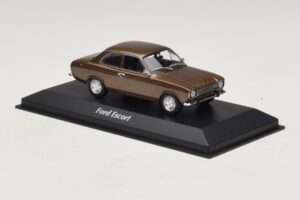 Ford Escort Mk1 Marrone Metallizzato Maxichamps 1:43 940081000 Pressofusione — immagine 3 di 5