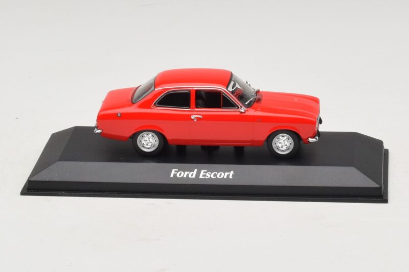 Ford Escort Mk1 Rosso Maxichamps 1:43 940081001 Pressofusione