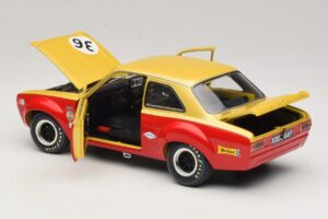 Ford Escort Mk1 TC #36 F. Gardner / D. Glemser Grand Prix der Tourenwagen 1968 Minichamps 1:18 100688136 Pressofusione — immagine 5 di 8