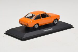 Ford Escort Mk2 Arancione Maxichamps 1:43 940084101 Pressofusione — immagine 2 di 5