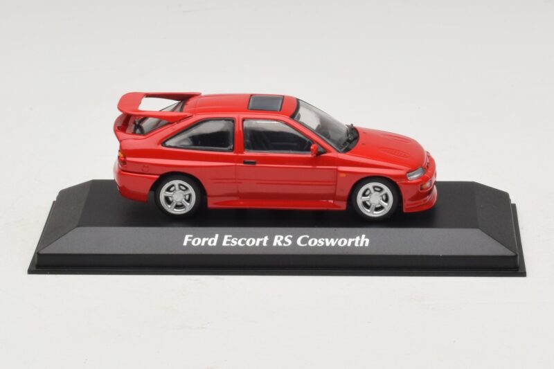 Ford Escort RS Cosworth Rosso Maxichamps 1:43 940082100 Pressofusione