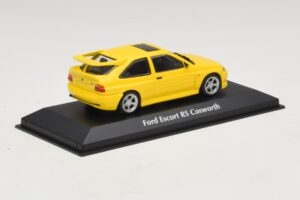 Ford Escort RS Cosworth Giallo Maxichamps 1:43 940082101 Pressofusione — immagine 2 di 5