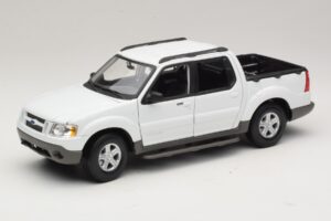 Ford Explorer Sport Trac Bianco Maisto 1:18 36891 Pressofusione
