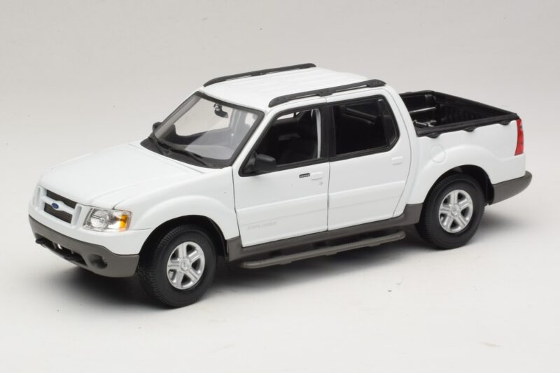 Ford Explorer Sport Trac Bianco Maisto 1:18 36891 Pressofusione