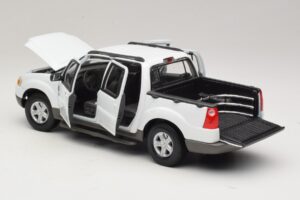 Ford Explorer Sport Trac Bianco Maisto 1:18 36891 Pressofusione — immagine 5 di 8