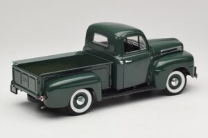 Ford F-1 Verde Road Legends 1:18 92218 Pressofusione — immagine 3 di 8