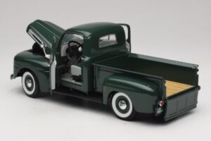 Ford F-1 Verde Road Legends 1:18 92218 Pressofusione — immagine 5 di 8