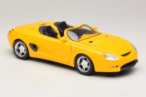 Ford Mustang Mach III Cabrio Giallo Maisto 1:18 32815 Pressofusione — immagine 6 di 8