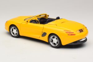 Ford Mustang Mach III Cabrio Giallo Maisto 1:18 32815 Pressofusione — immagine 7 di 8