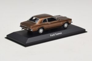Ford Taunus TC Marrone Metallizzato Maxichamps 1:43 940081300 Pressofusione — immagine 2 di 5