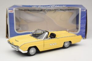 Ford Thunderbird Cabriolet Giallo Anson 1:18 30334-P1 Pressofusione — immagine 8 di 8