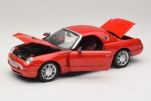 Ford Thunderbird Rosso Maisto 1:18 31620 Pressofusione — immagine 2 di 8