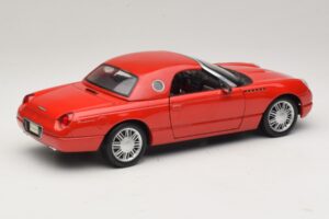 Ford Thunderbird Rosso Maisto 1:18 31620 Pressofusione — immagine 3 di 8