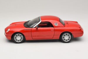 Ford Thunderbird Rosso Maisto 1:18 31620 Pressofusione — immagine 4 di 8