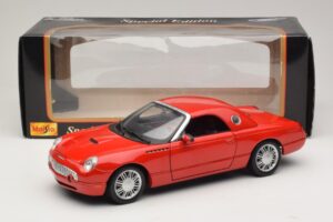 Ford Thunderbird Rosso Maisto 1:18 31620 Pressofusione — immagine 8 di 8