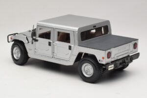 Hummer H1 Hardtop Argento Maisto 1:18 36857 Pressofusione — immagine 7 di 8