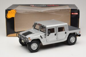 Hummer H1 Hardtop Argento Maisto 1:18 36857 Pressofusione — immagine 8 di 8