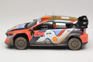Hyundai i20 N Rally1 #1 T. Neuville / M. Wydaeghe Rally Portugal 2025 IXO 1:18 18RMC251B Pressofusione — immagine 3 di 6