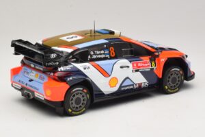 Hyundai i20 N Rally1 #8 O. Tanak / M. Jarveoja Rally Portugal 2025 IXO 1:18 18RMC251A Pressofusione — immagine 2 di 6