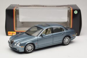 Jaguar S-Type X200 Blu Maisto 1:18 31865 Pressofusione — immagine 8 di 8