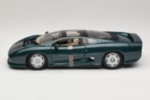 Jaguar XJ220 Verde Metallizzato Maisto 1:18 31807 Pressofusione — immagine 4 di 8