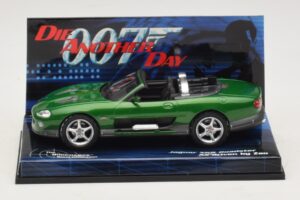 Jaguar XKR X100 Roadster Die Another Day Minichamps 1:43 045149 Pressofusione