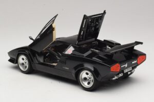 Lamborghini Countach 5000 Quattrovalvole Nero Bburago 1:18 3337 Pressofusione — immagine 5 di 8