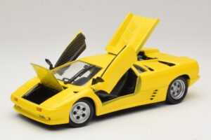 Lamborghini Diablo Giallo Maisto 1:18 32803 Pressofusione — immagine 2 di 8