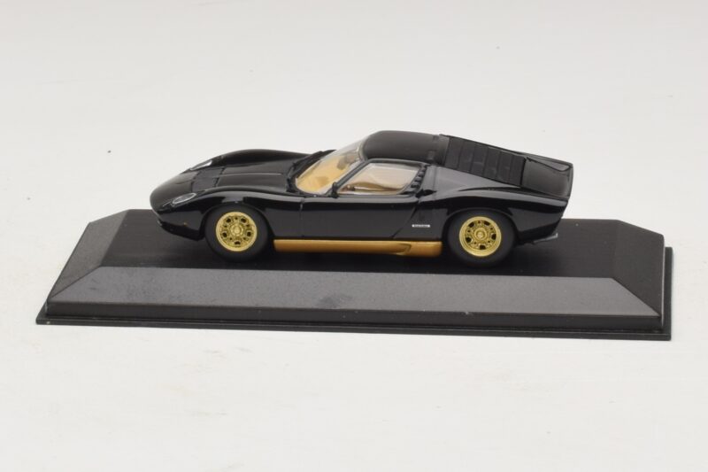 Lamborghini Miura P400 Nero Minichamps 1:43 430103004 Pressofusione