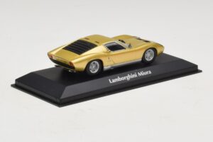 Lamborghini Miura P400 Oro Maxichamps 1:43 940103002 Pressofusione — immagine 2 di 5