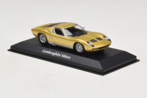 Lamborghini Miura P400 Oro Maxichamps 1:43 940103002 Pressofusione — immagine 3 di 5