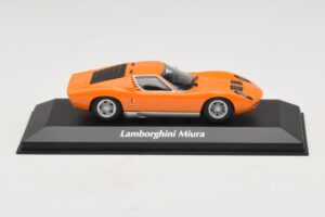 Lamborghini Miura P400 Arancione Maxichamps 1:43 940103001 Pressofusione
