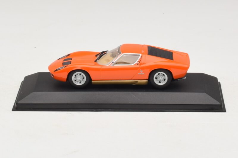 Lamborghini Miura P400 Arancione Minichamps 1:43 430103002 Pressofusione